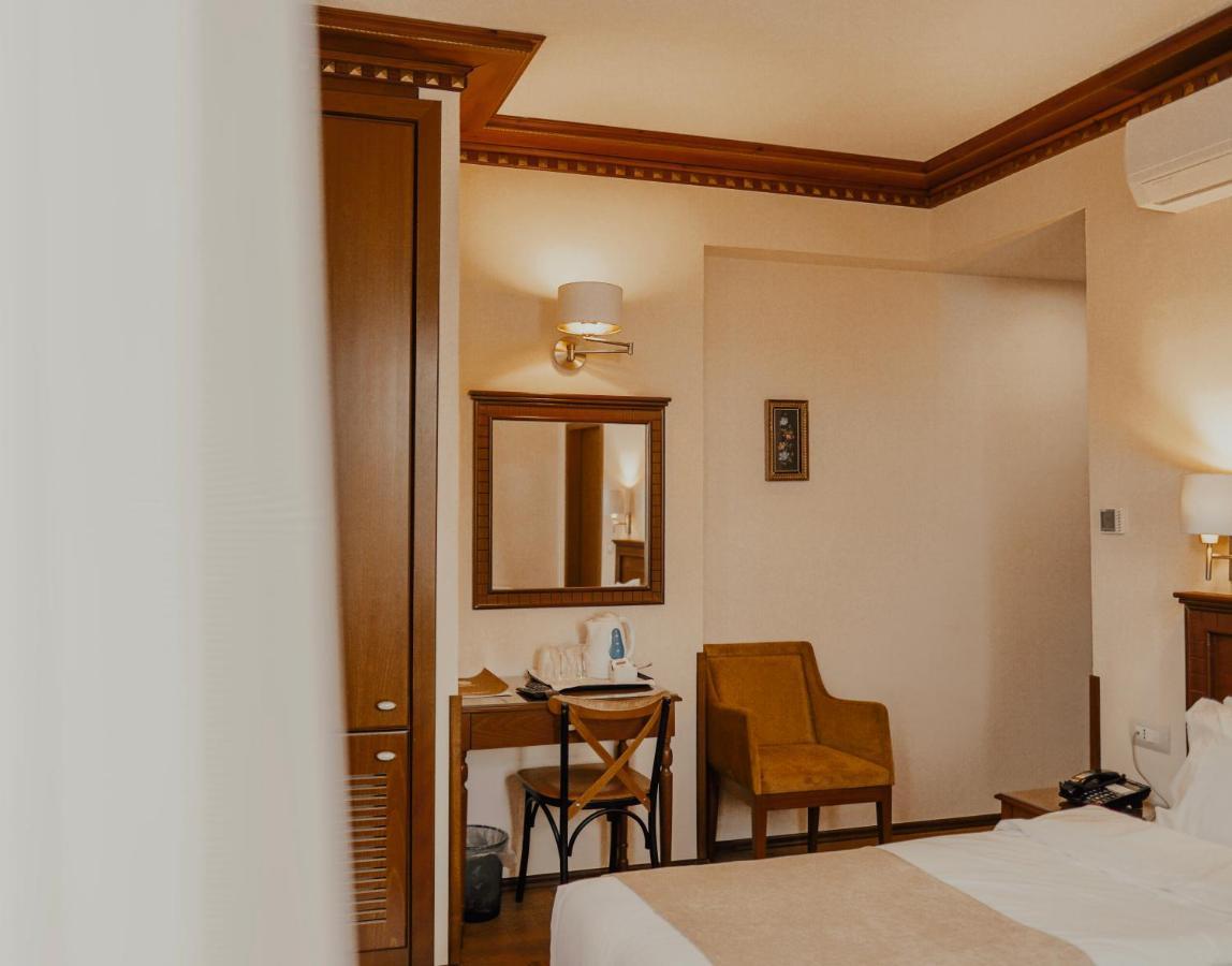 Hotel Argjiro Gjirokastër Exterior foto